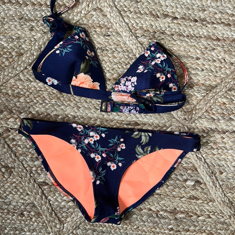 Triangl Swim Bikini (SM top, MED bottom)